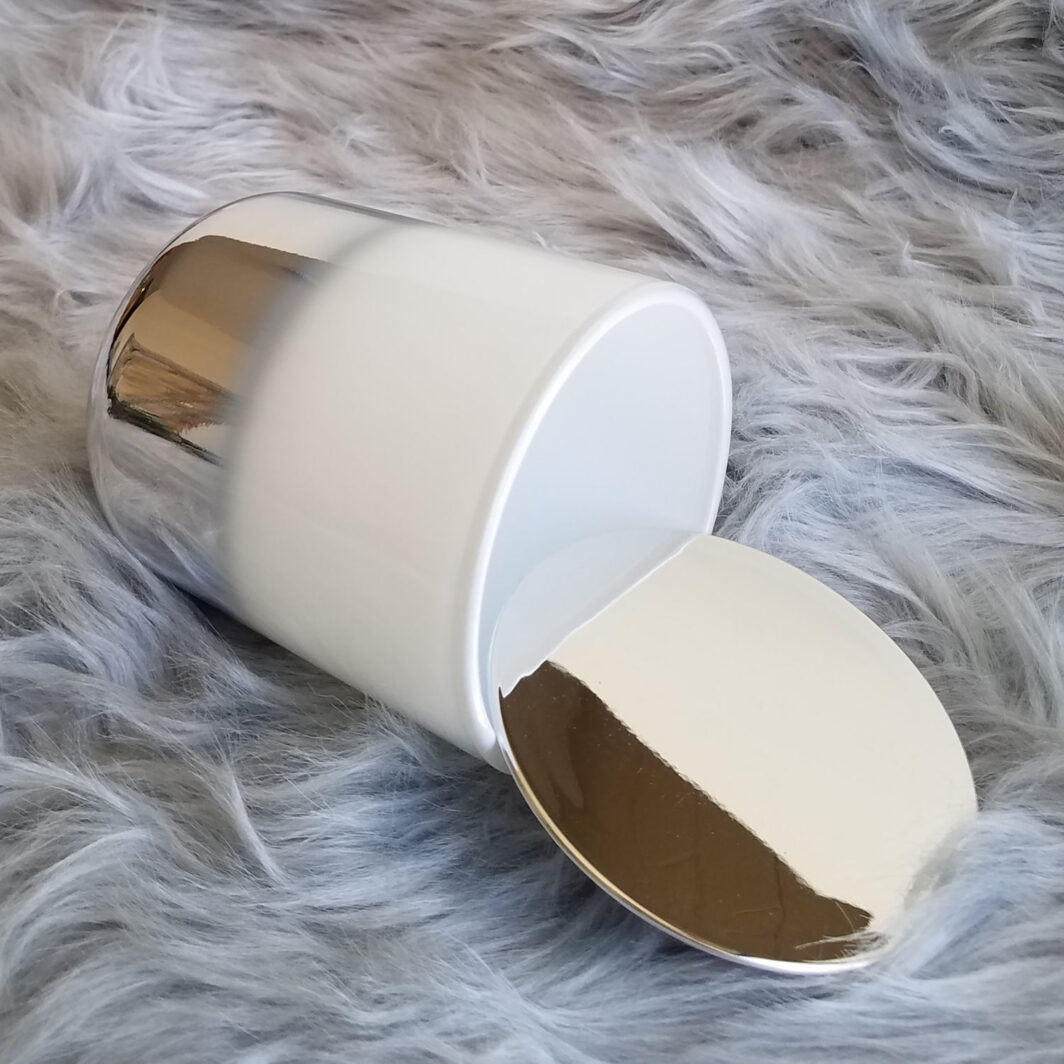 White/Silver Glossy Candle